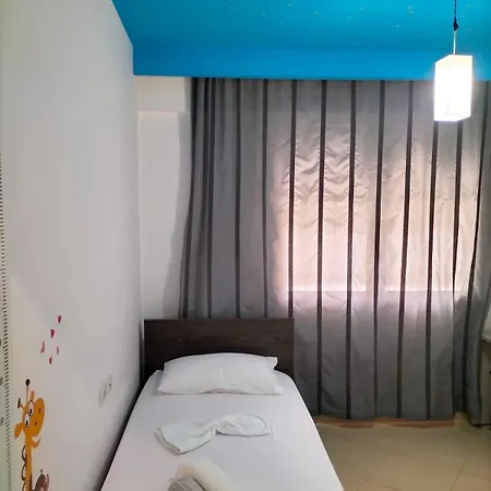 Lux Elar Apartment Vlorë